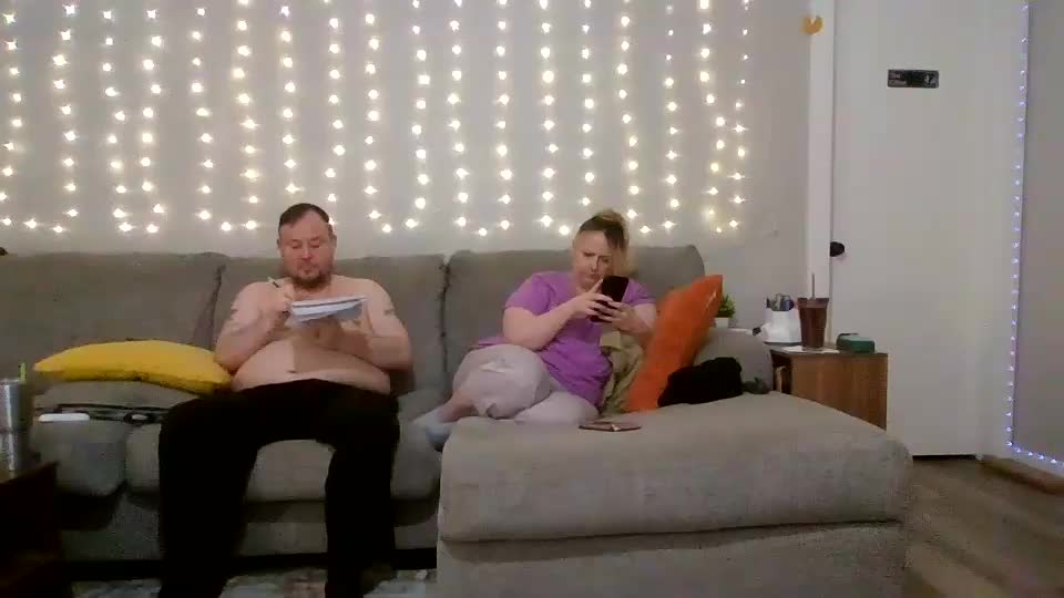 victoriaandjesse Live Sex December 18, 2025