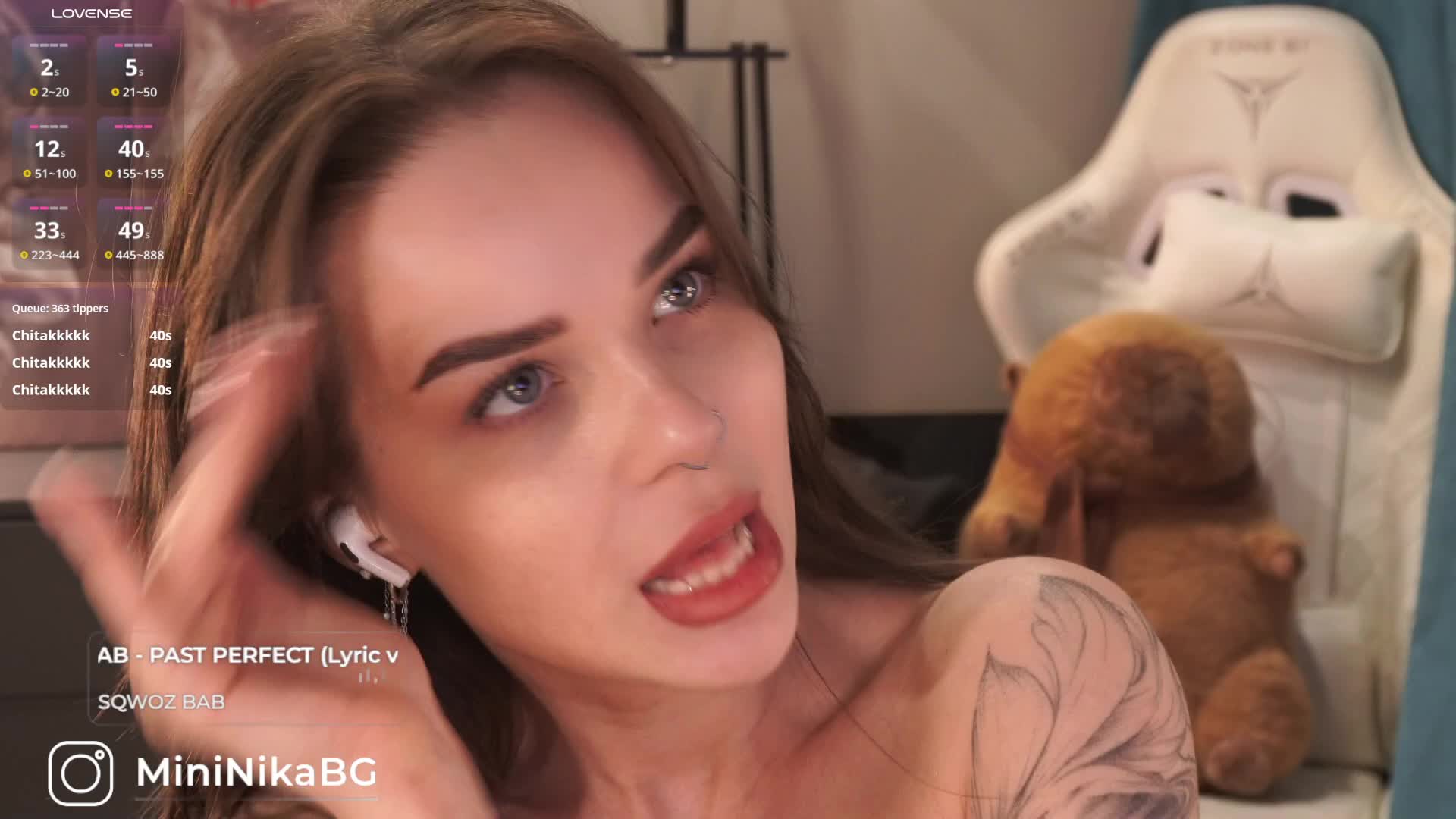 MiniNika Live Sex December 14, 2025