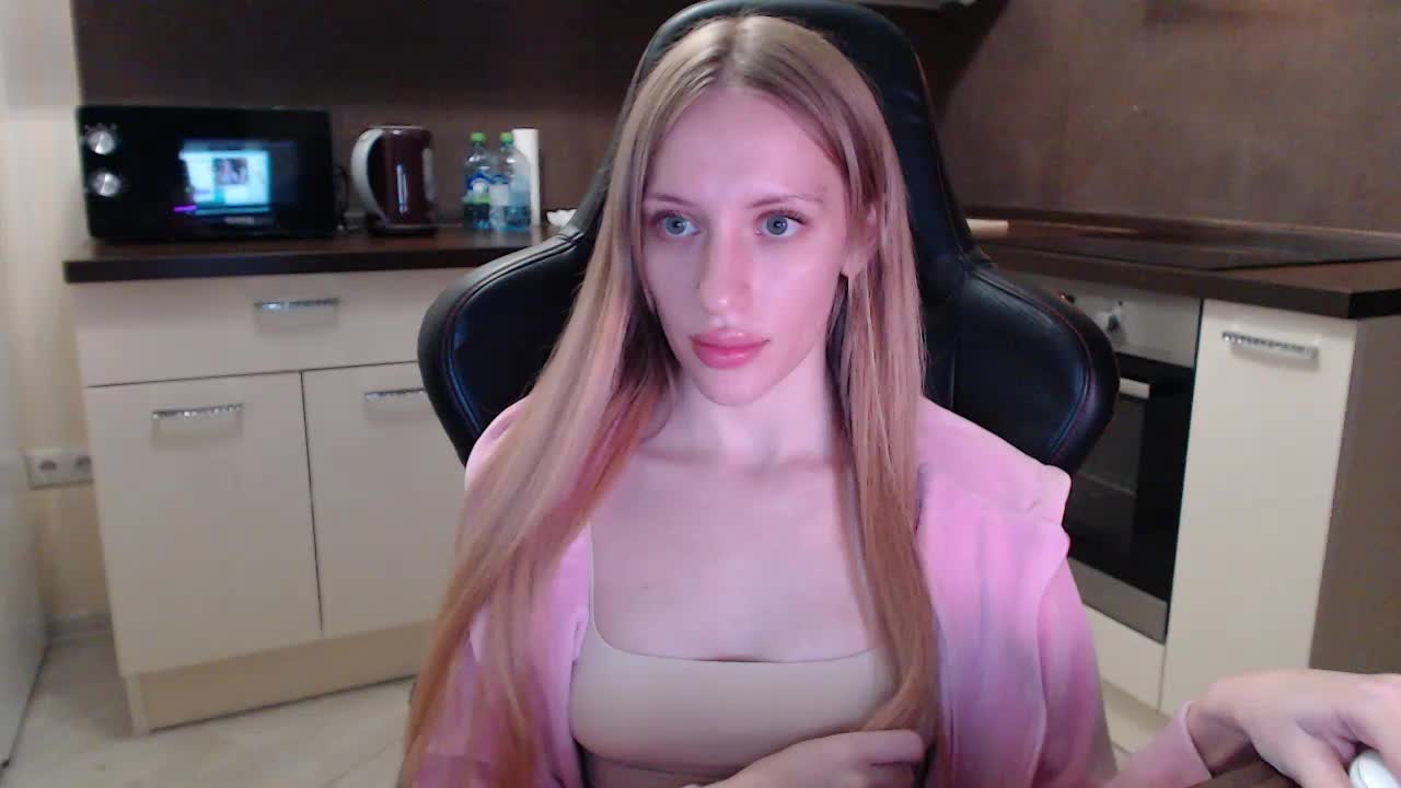 weaksii Live Sex December 13, 2025