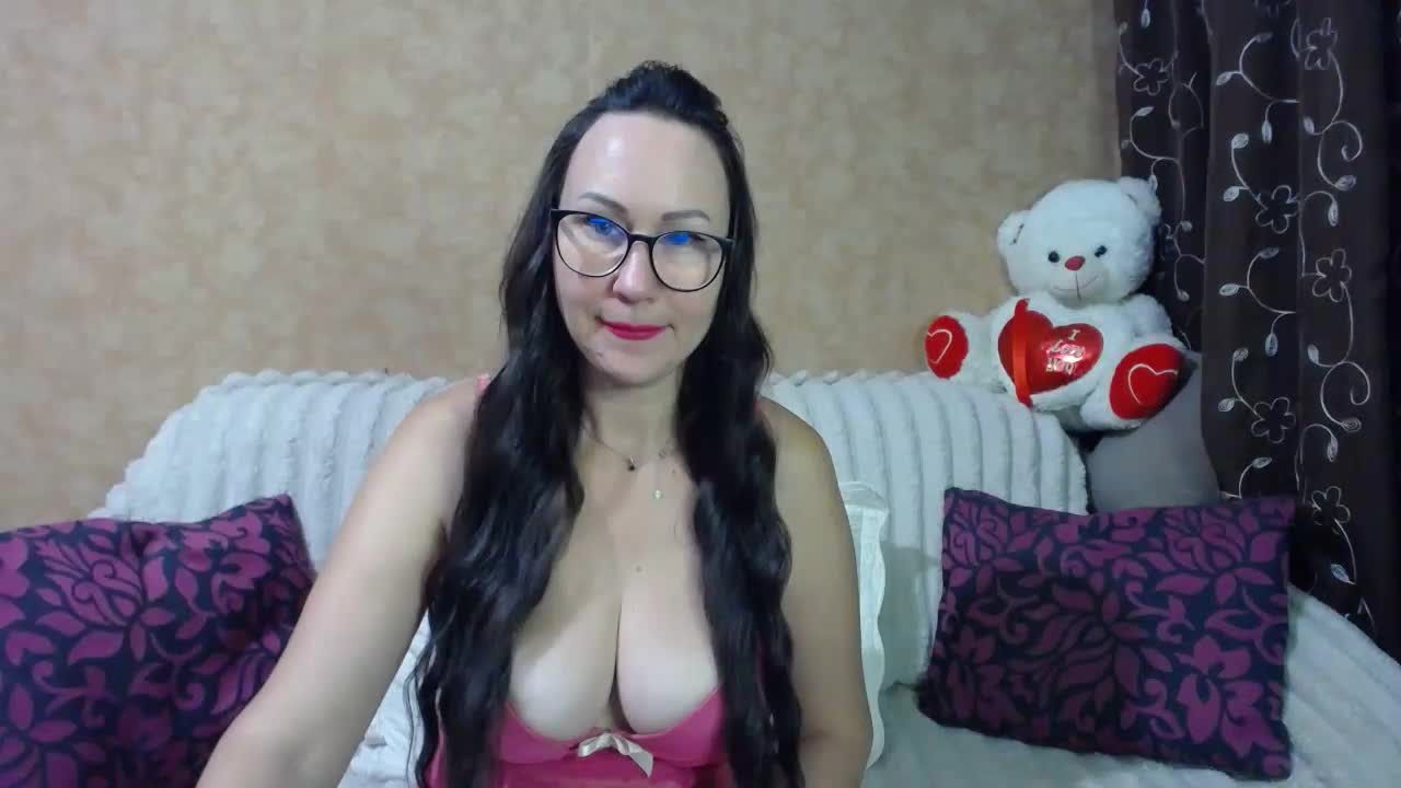 MilfBrunet Live Sex December 14, 2025