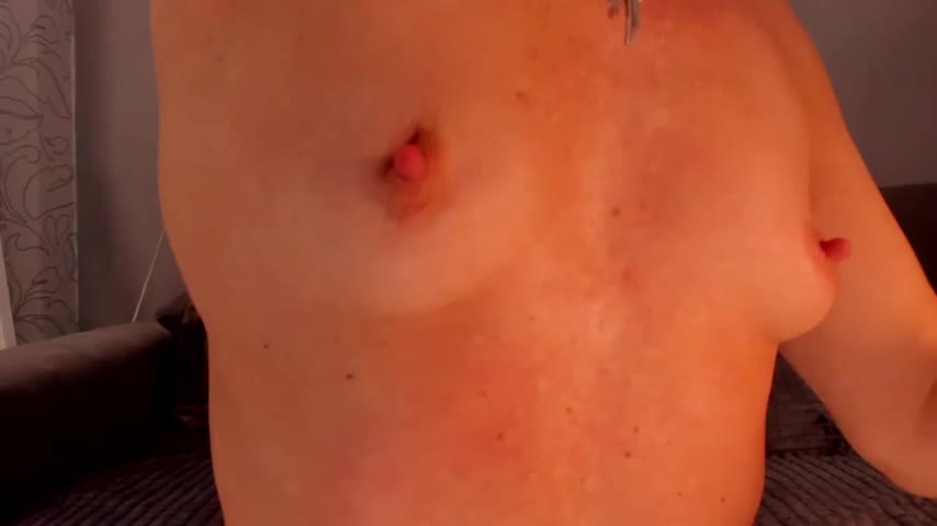 Jullia_Moor Live Sex December 13, 2025