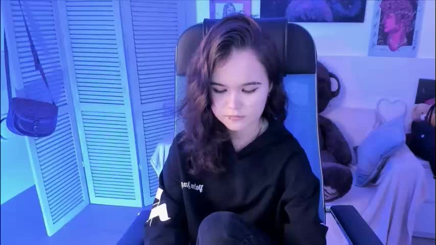 elainebeness Live Sex December 15, 2025