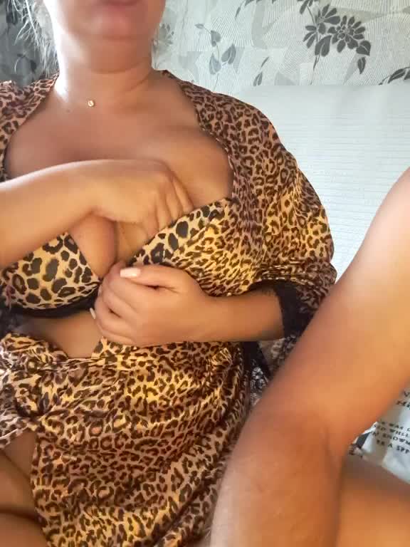 Cat-Bars69 Live Sex December 14, 2025