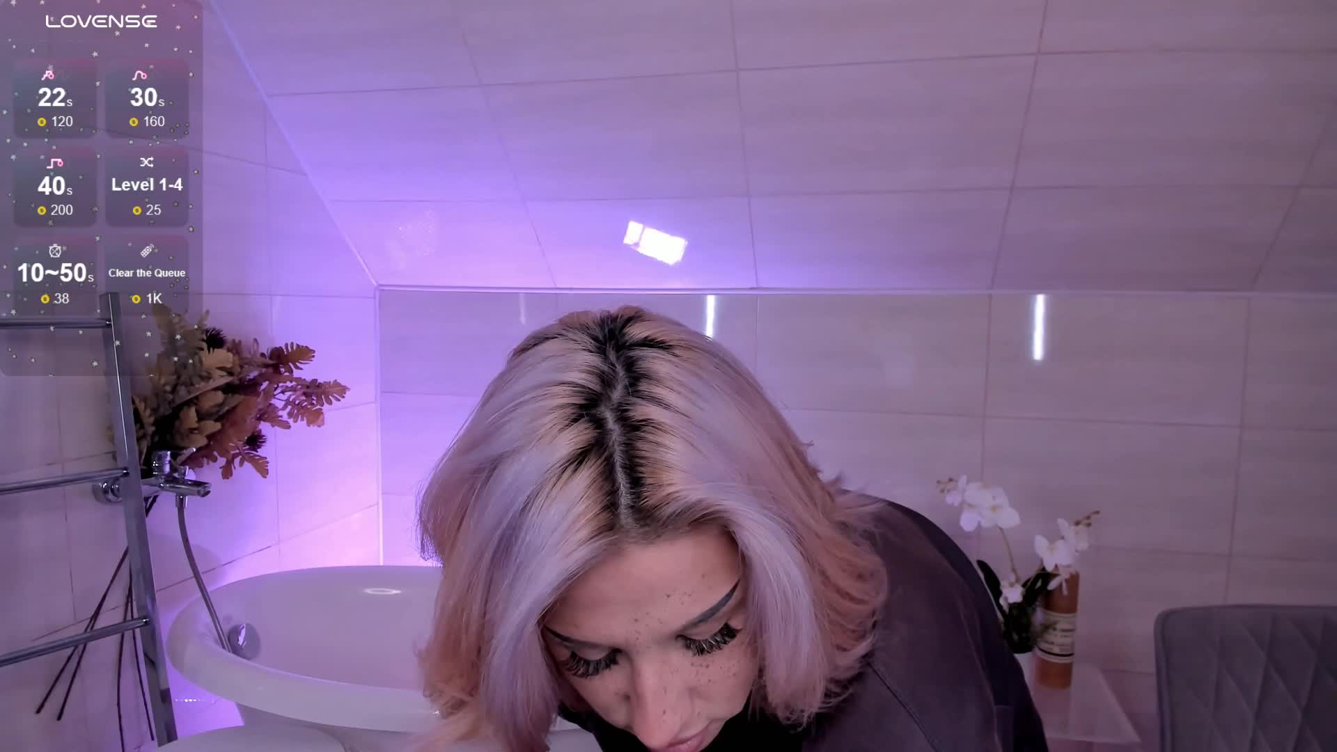 Necucubi Live Sex December 17, 2025