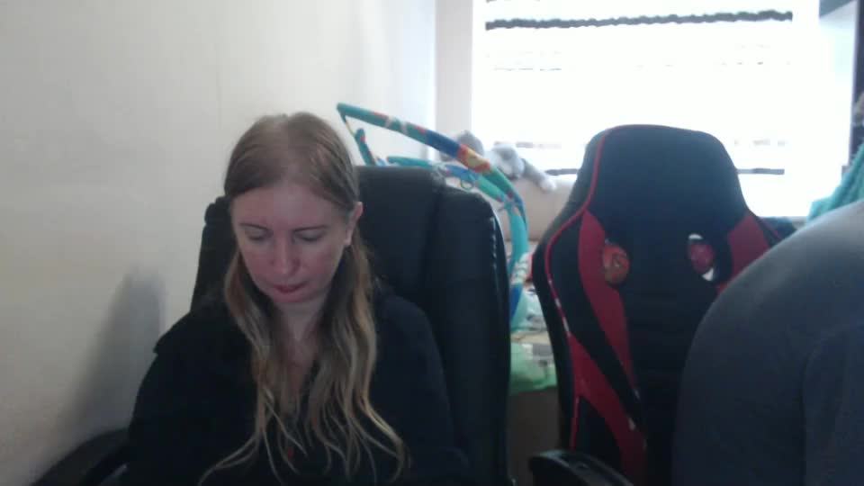 jenisandpeter Live Sex December 19, 2025