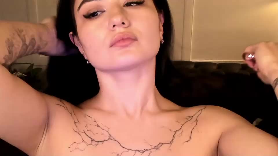 black_pant3r Live Sex December 17, 2025