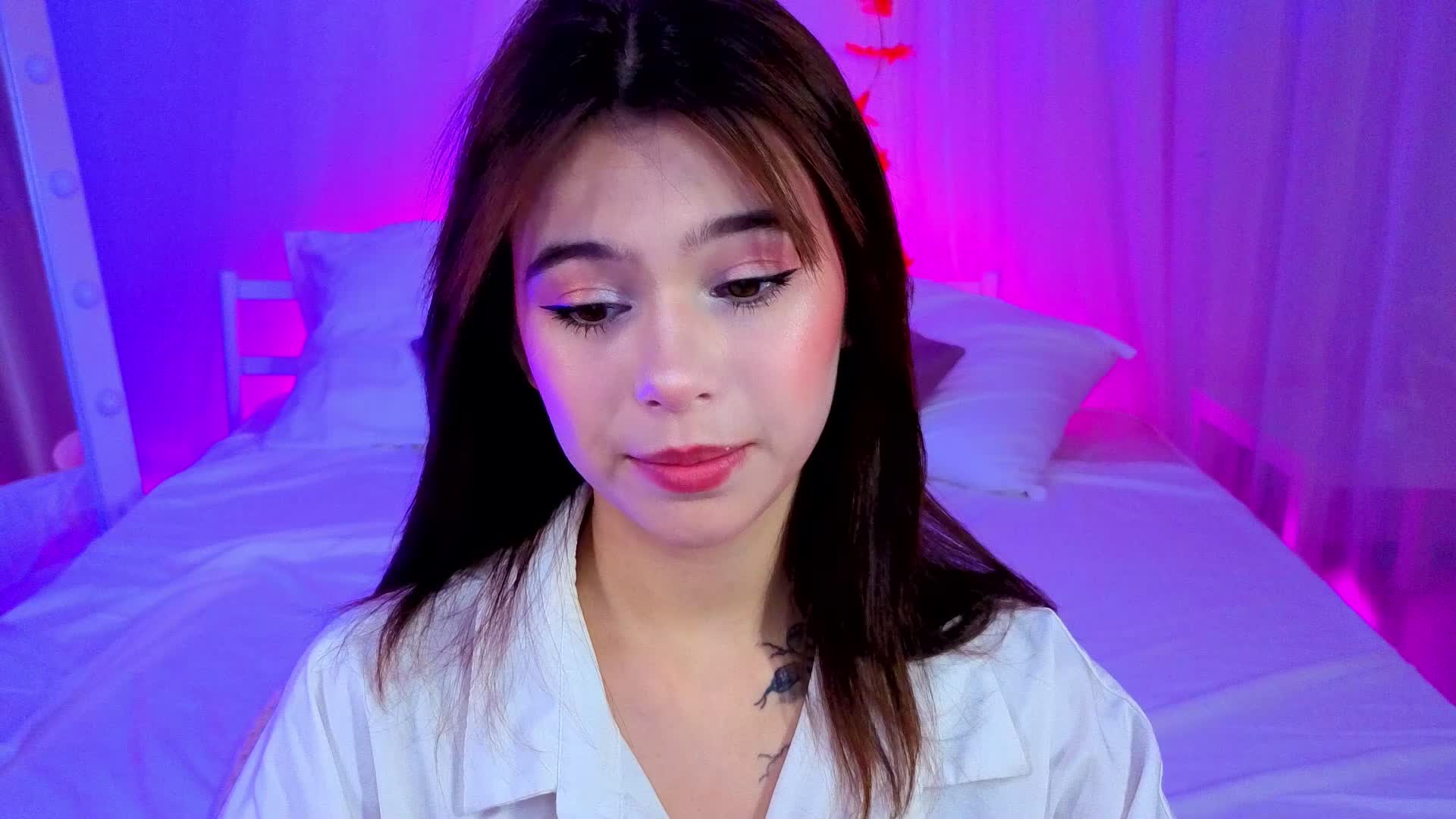 CoralineJones Live Sex December 19, 2025