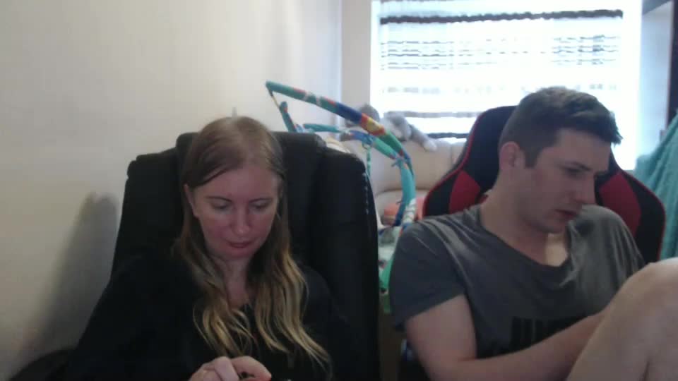 jenisandpeter Live Sex December 19, 2025