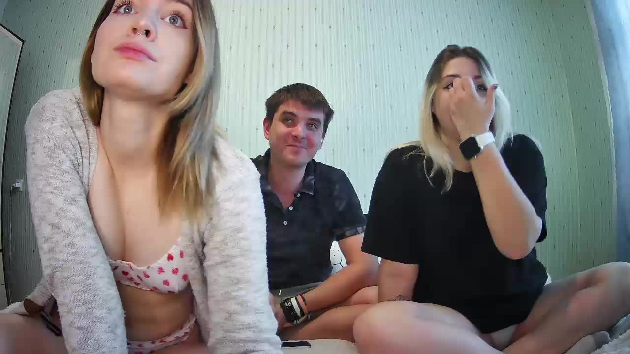 DivineTrio Live Sex December 13, 2025