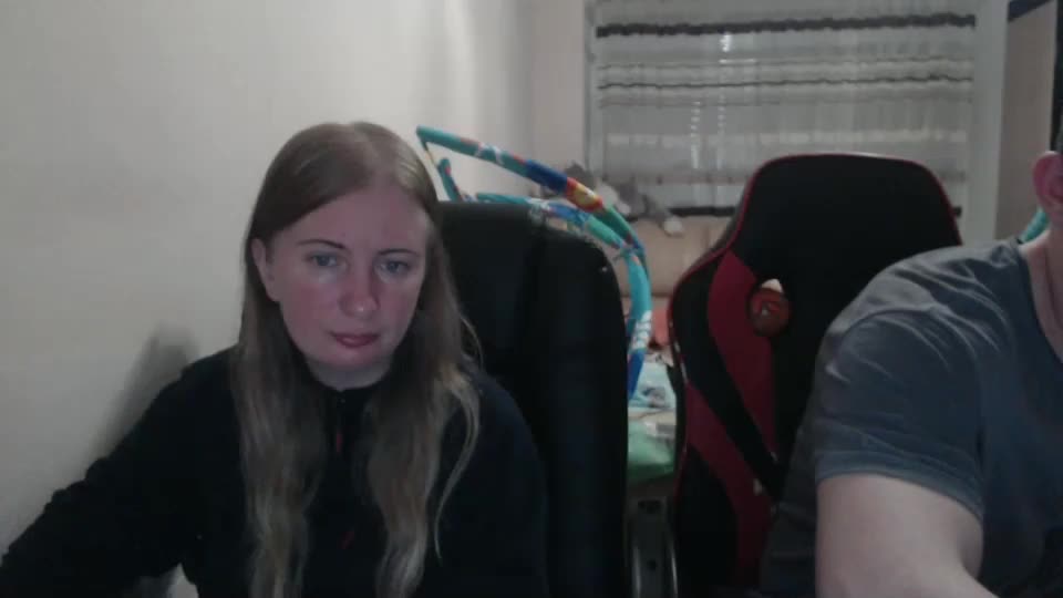 jenisandpeter Live Sex December 19, 2025