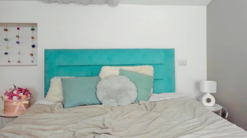 L1ittle_kitty_ Live Sex December 13, 2025