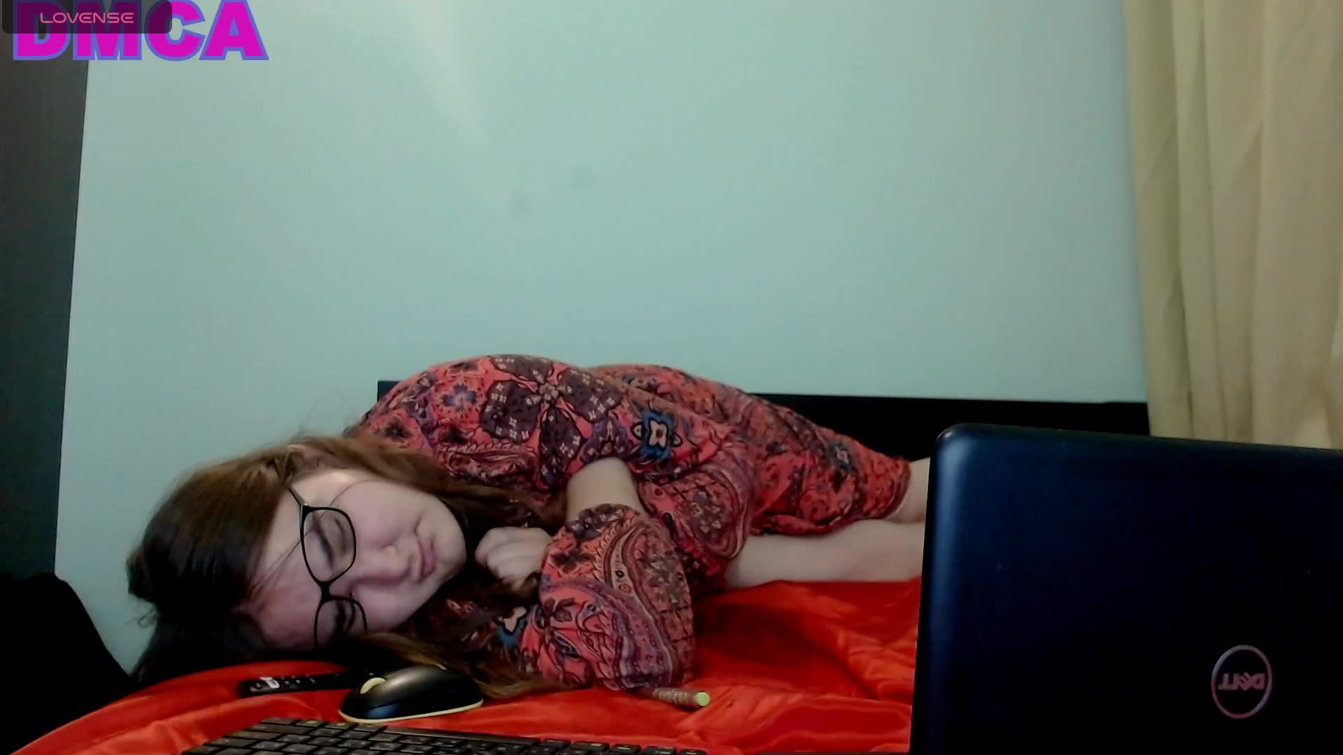 sweet-dream-foxx Live Sex December 13, 2025