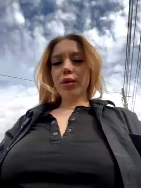 maksisy Live Sex December 13, 2025