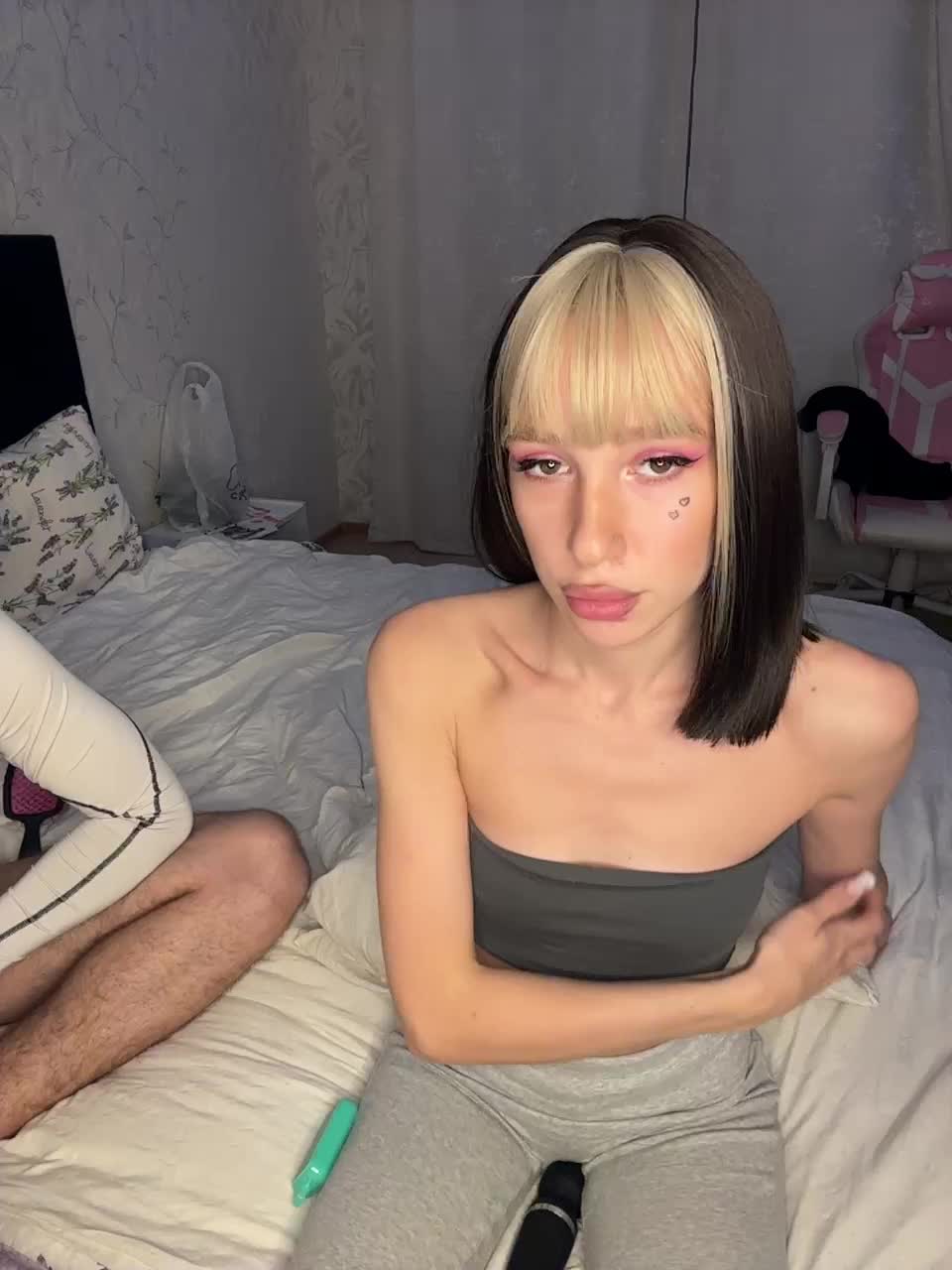 millemimi Live Sex December 18, 2025