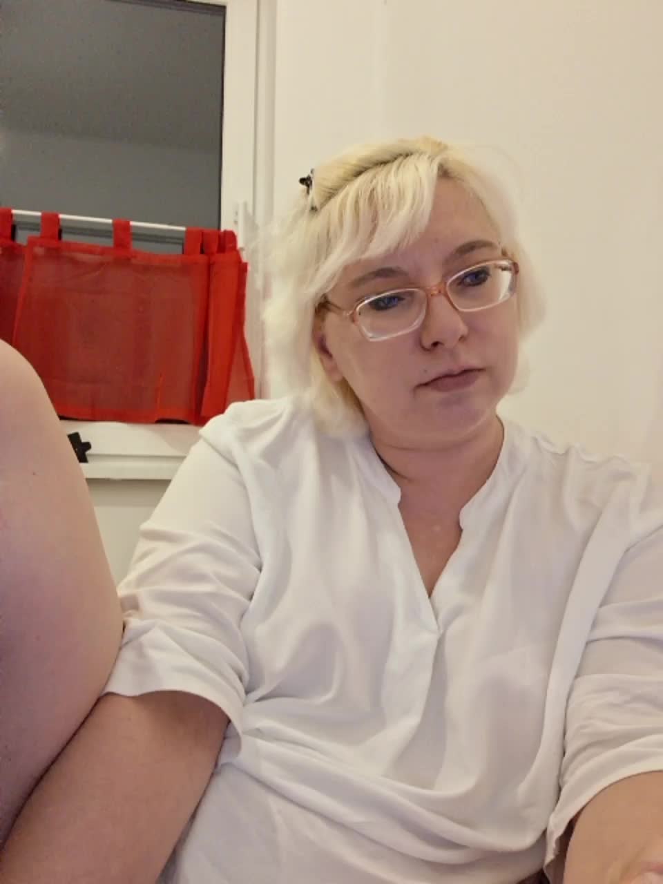 Vika211 Live Sex December 18, 2025