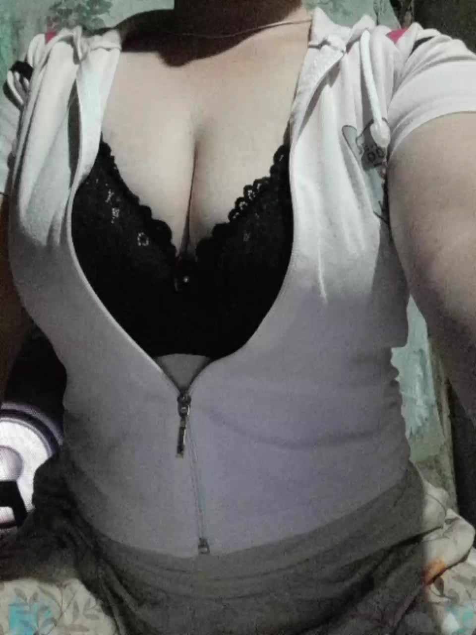 Iriska2025 Live Sex December 13, 2025