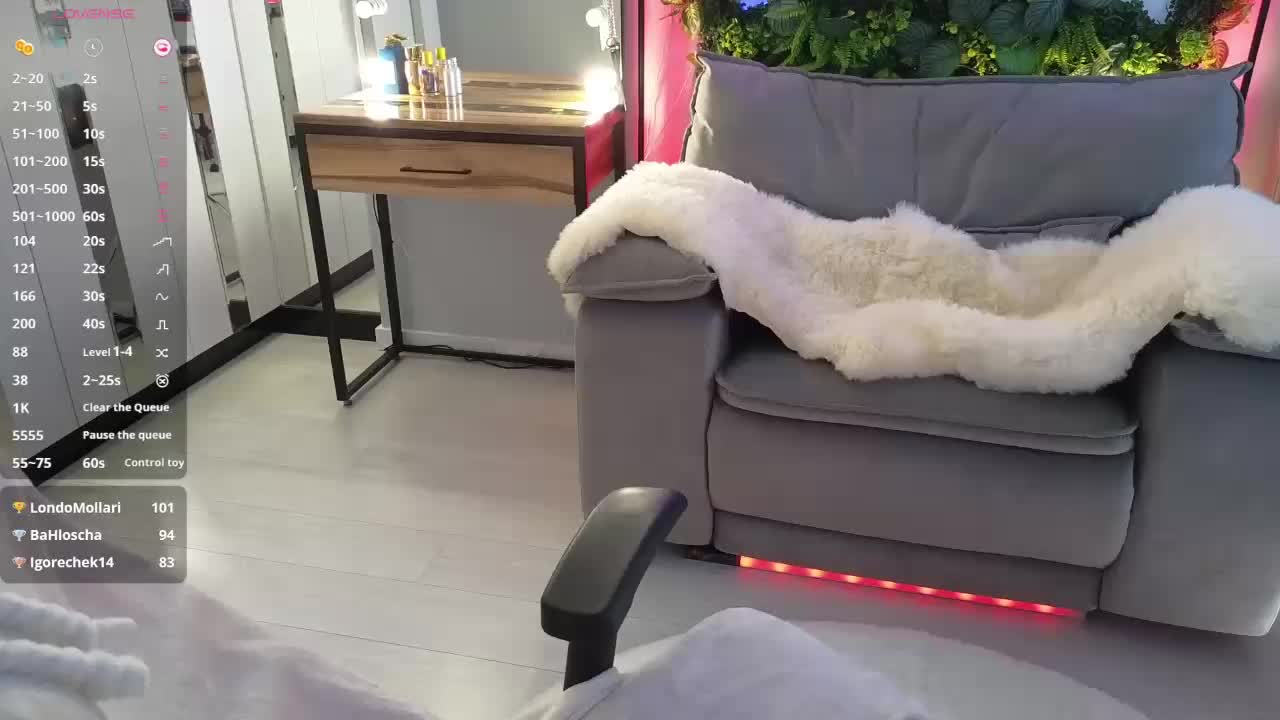 Smilym Live Sex December 13, 2025