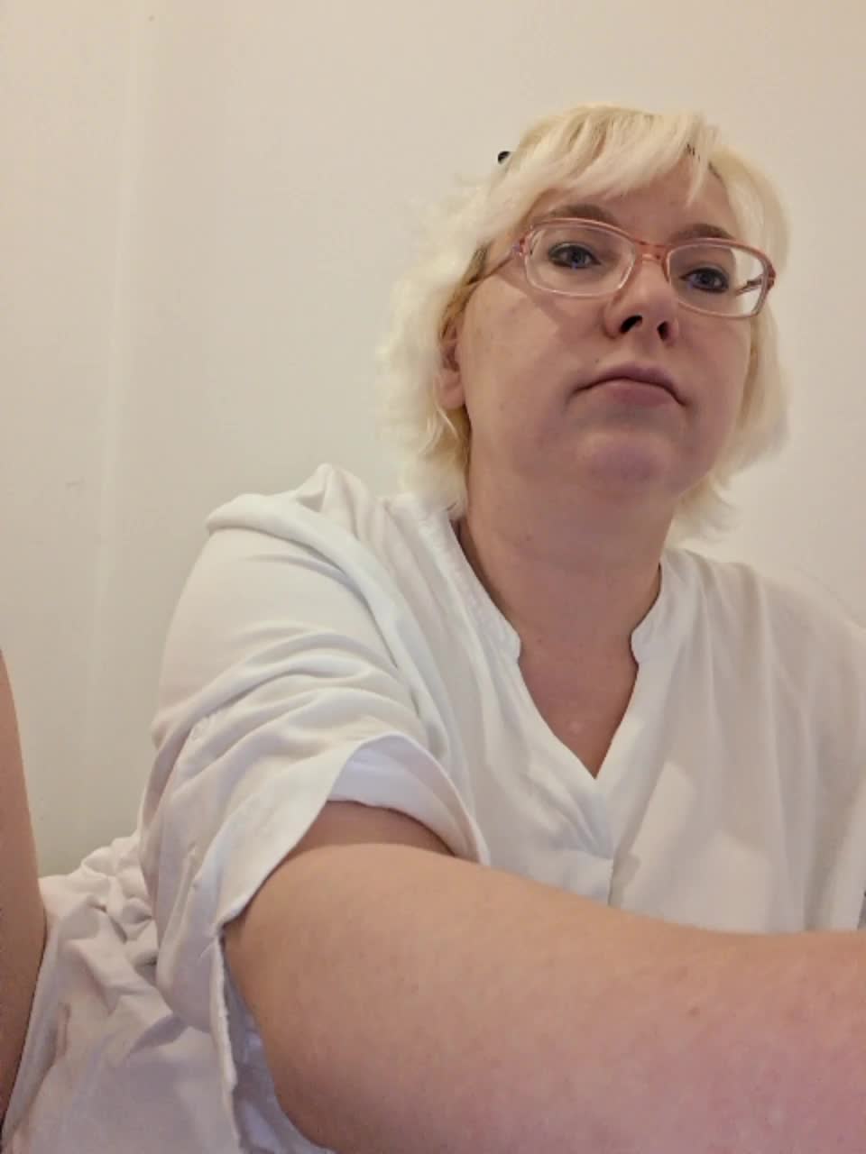 Vika211 Live Sex December 18, 2025