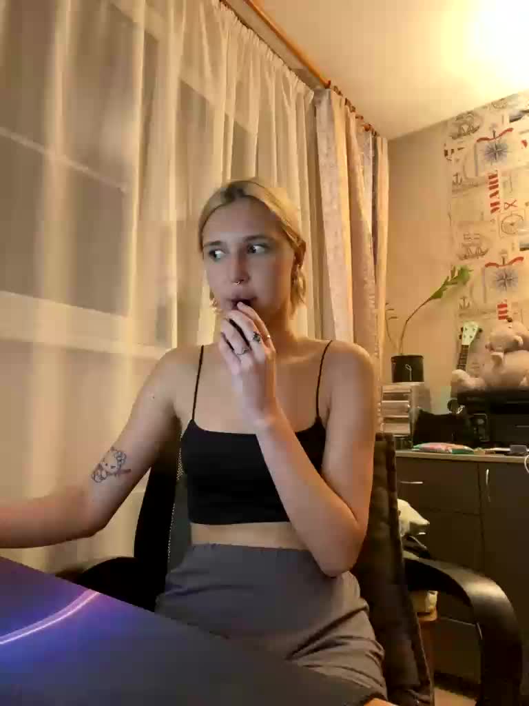 lina_wap Live Sex December 20, 2025