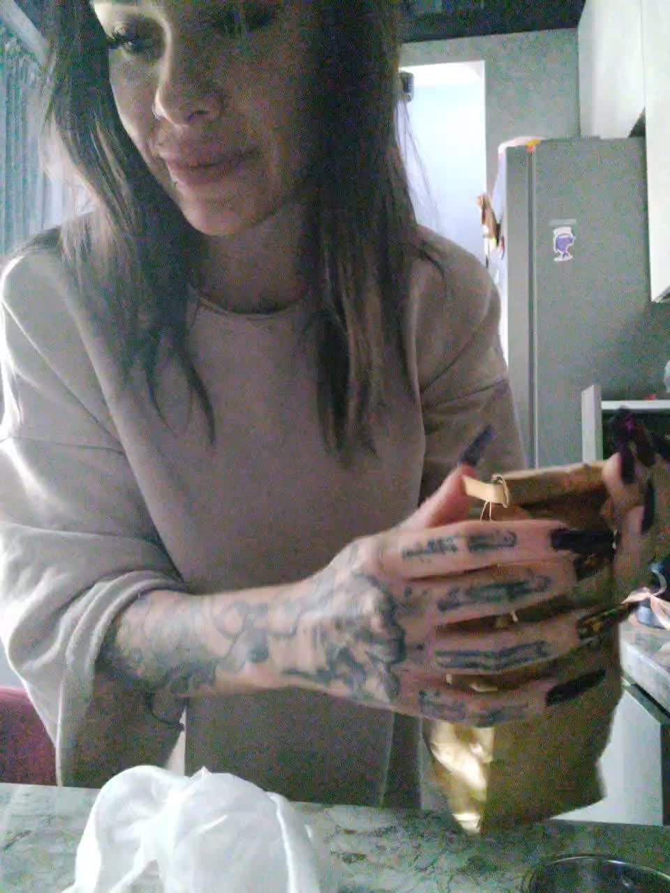 deva_maria Live Sex December 15, 2025