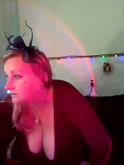 XHelenaX99 Live Sex December 13, 2025