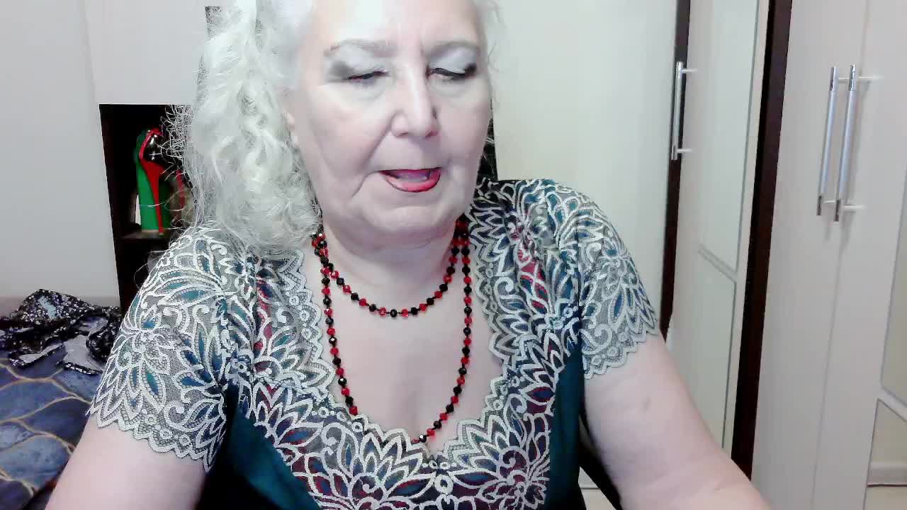 GrannyWants Live Sex December 17, 2025