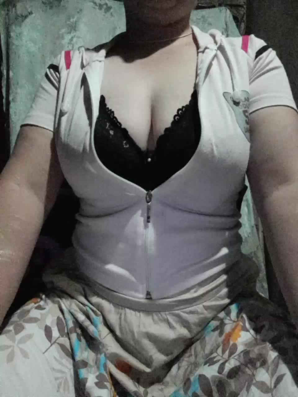 Iriska2025 Live Sex December 13, 2025