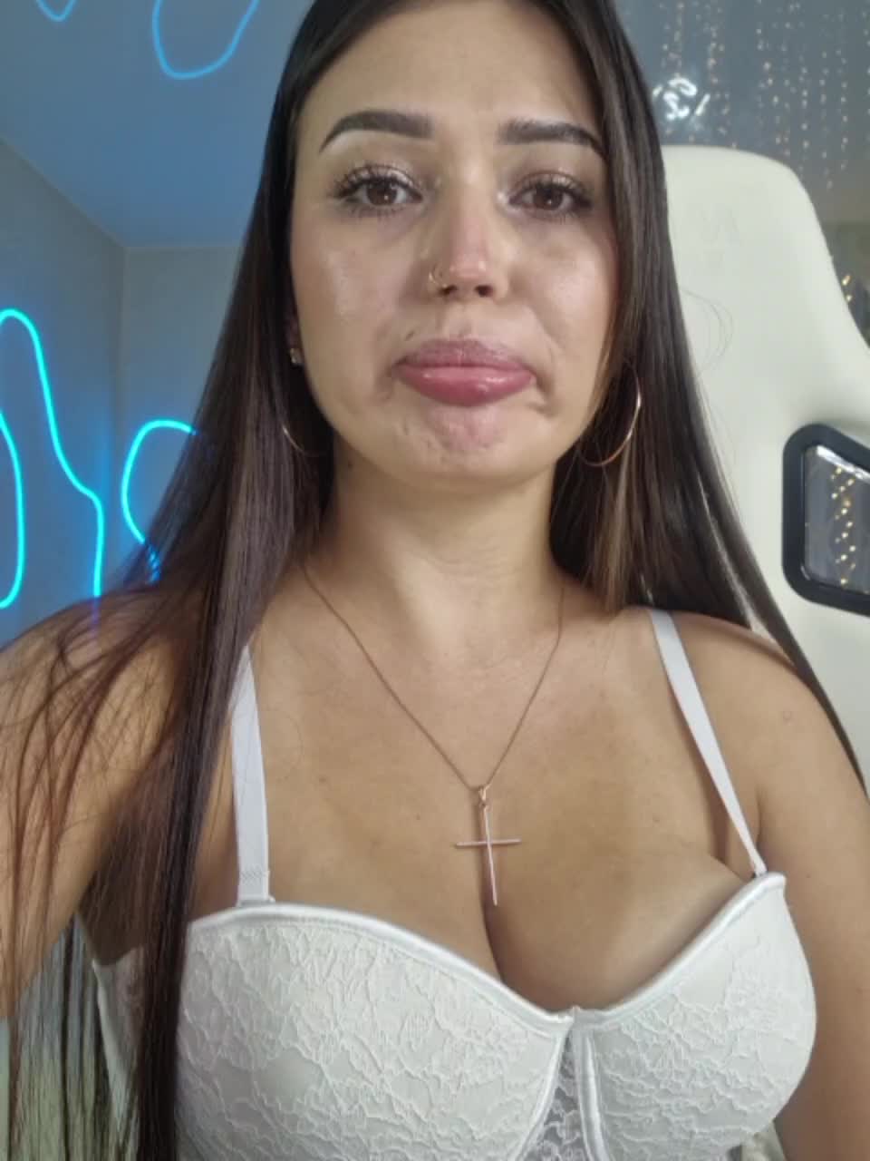 Alinka-chocolatee Live Sex September 21, 2025