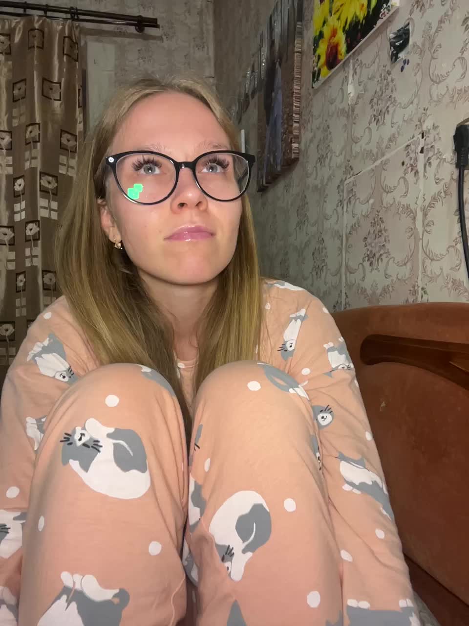 Milana22a Live Sex December 14, 2025