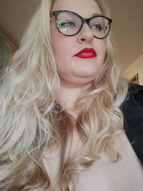 NushaMilf Live Sex December 13, 2025