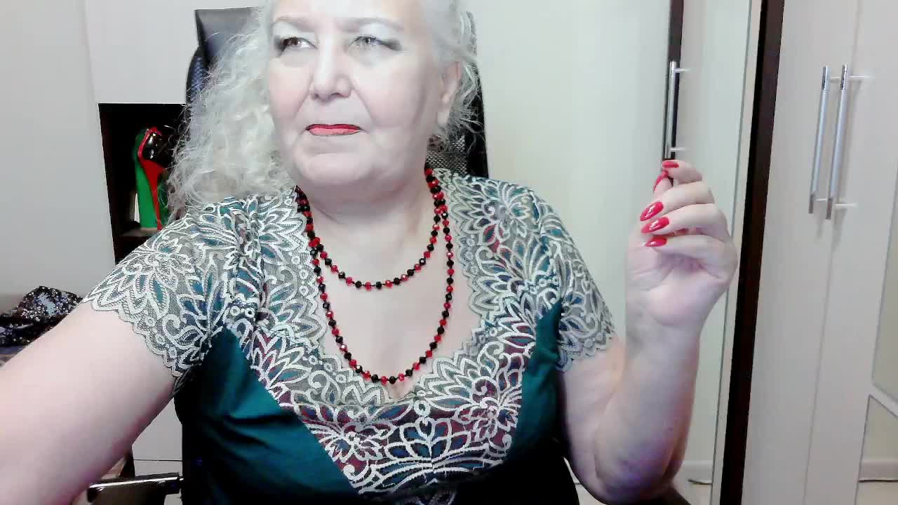 GrannyWants Live Sex December 17, 2025