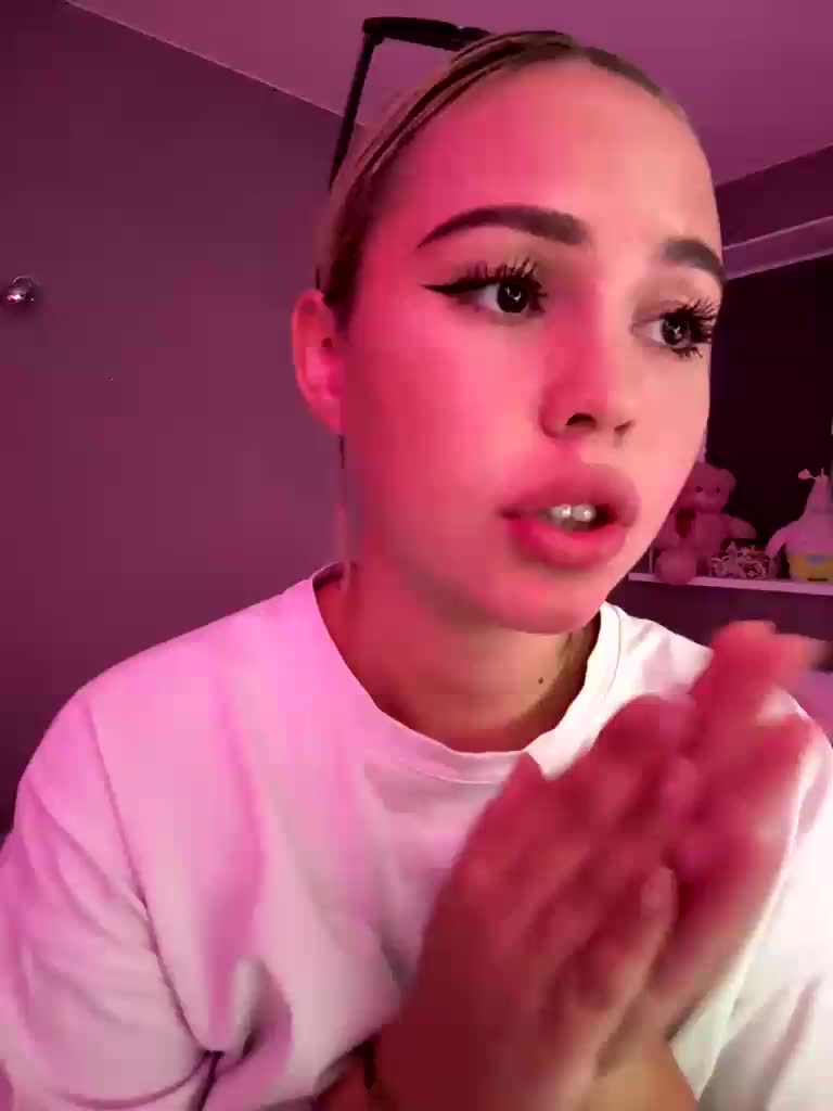 dikidii Live Sex December 12, 2025