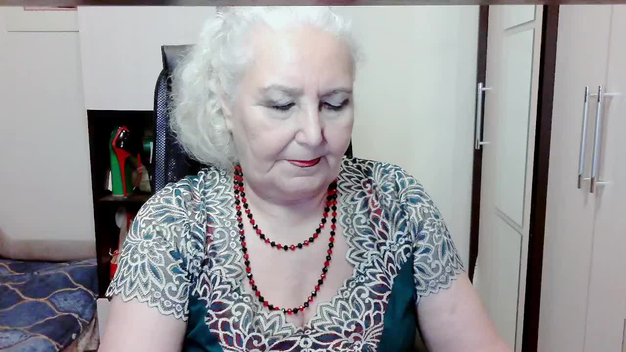 GrannyWants Live Sex December 17, 2025