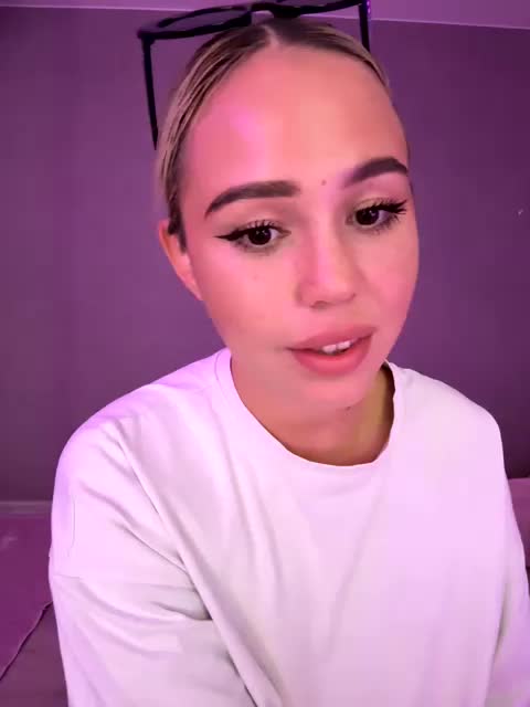 dikidii Live Sex December 12, 2025