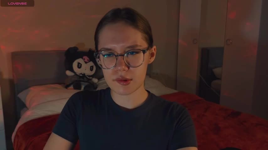 Mia_Luw Live Sex December 15, 2025