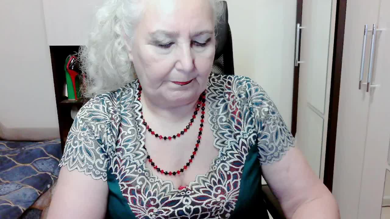 GrannyWants Live Sex December 17, 2025