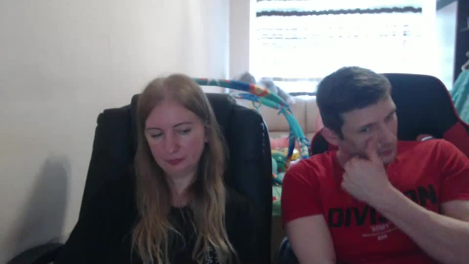 jenisandpeter Live Sex December 19, 2025