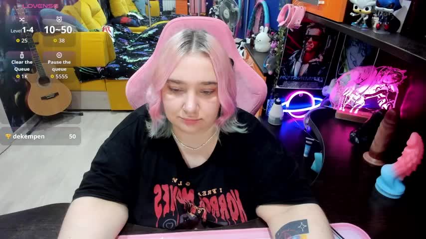 Softie_Sofy Live Sex December 14, 2025