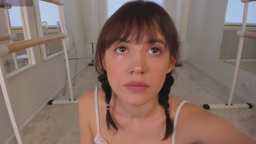 chloe_dreammm Live Sex December 18, 2025