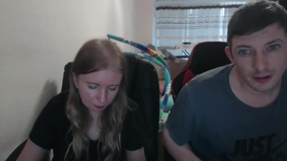 jenisandpeter Live Sex December 19, 2025