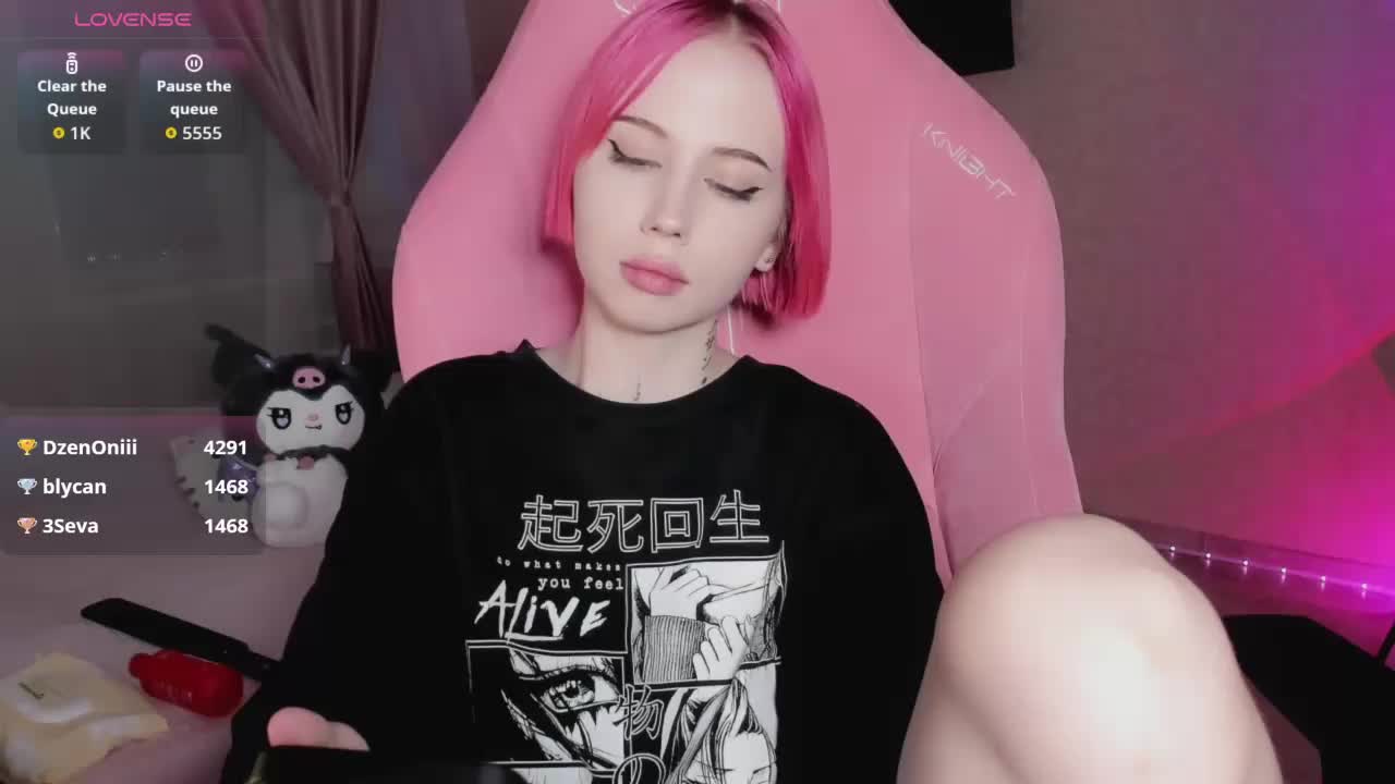 luvsoak Live Sex December 17, 2025
