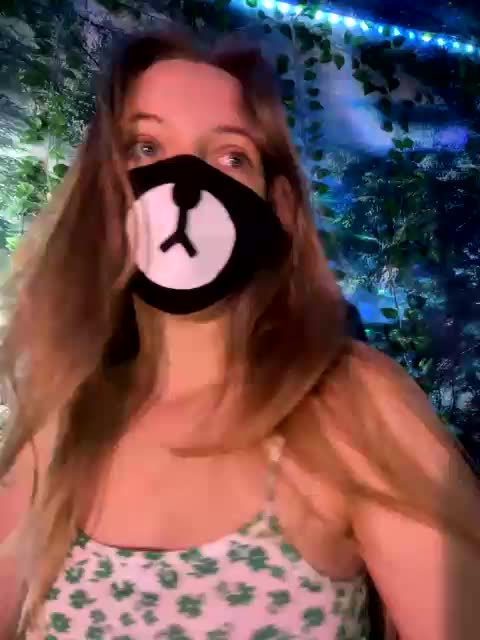 -Summer- Live Sex December 17, 2025