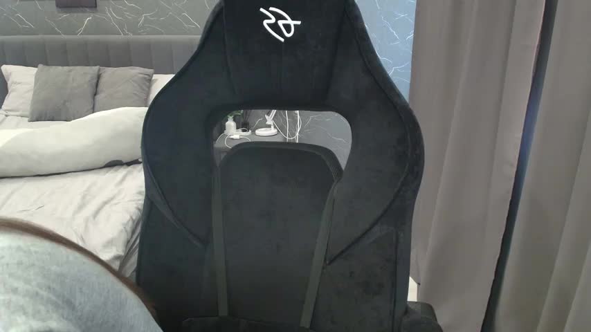 Alice_Weiss Live Sex December 18, 2025