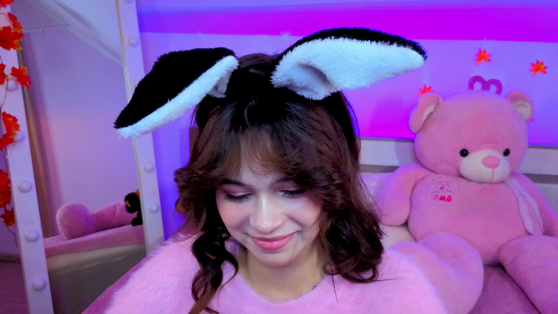 CoralineJones Live Sex December 19, 2025