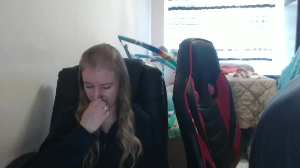 jenisandpeter Live Sex December 19, 2025