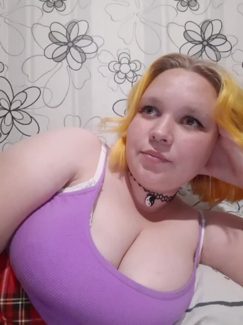 -MeooW- Live Sex December 17, 2025