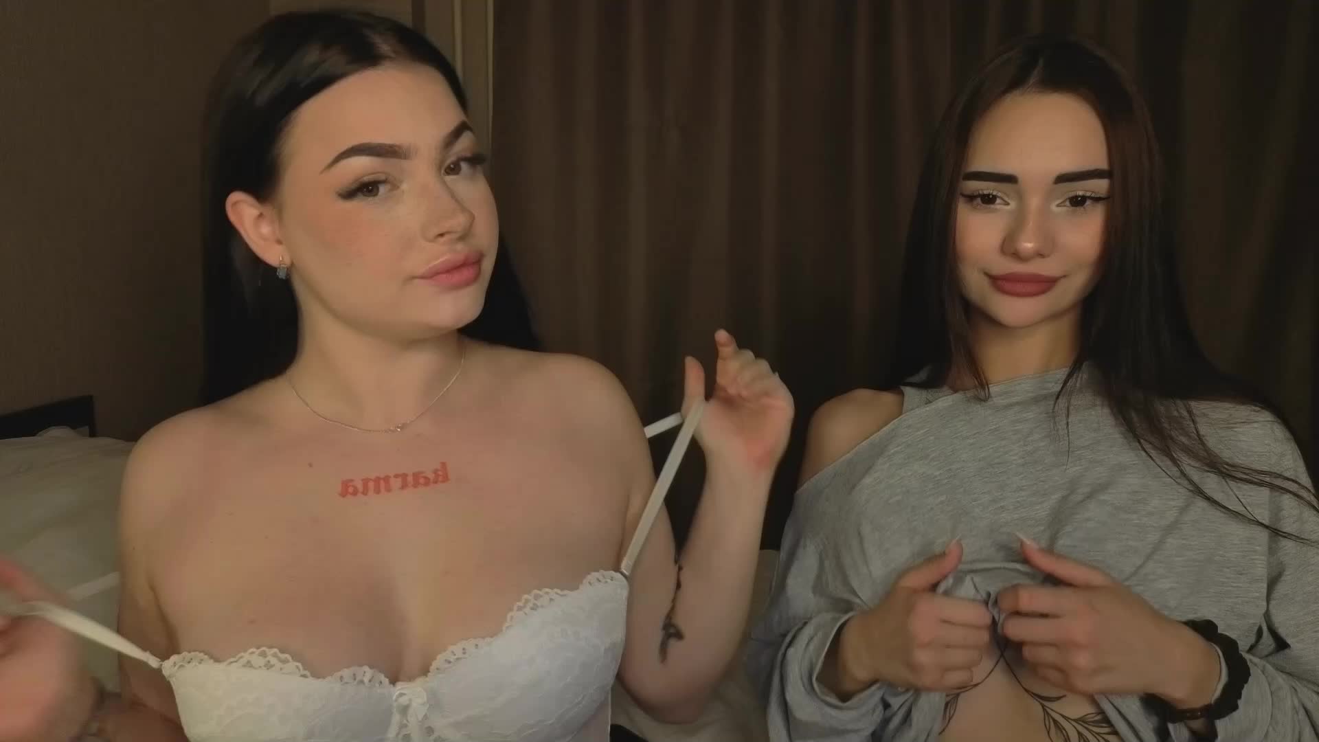 LisaAndDenis Live Sex December 18, 2025