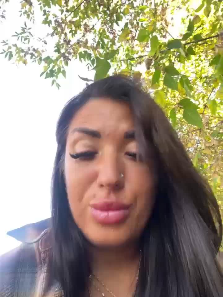 RuslanaXX Live Sex December 17, 2025