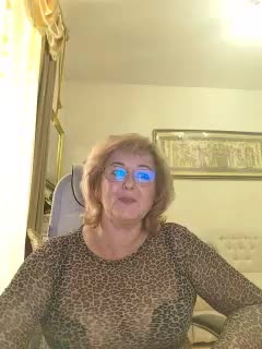KarinkaSweet Live Sex December 17, 2025
