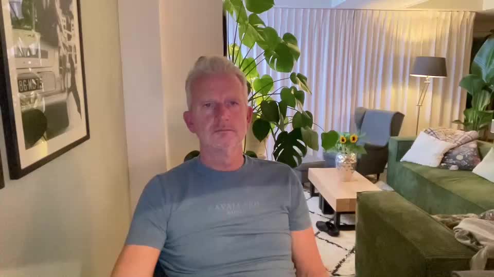 eronas74 Live Sex December 15, 2025